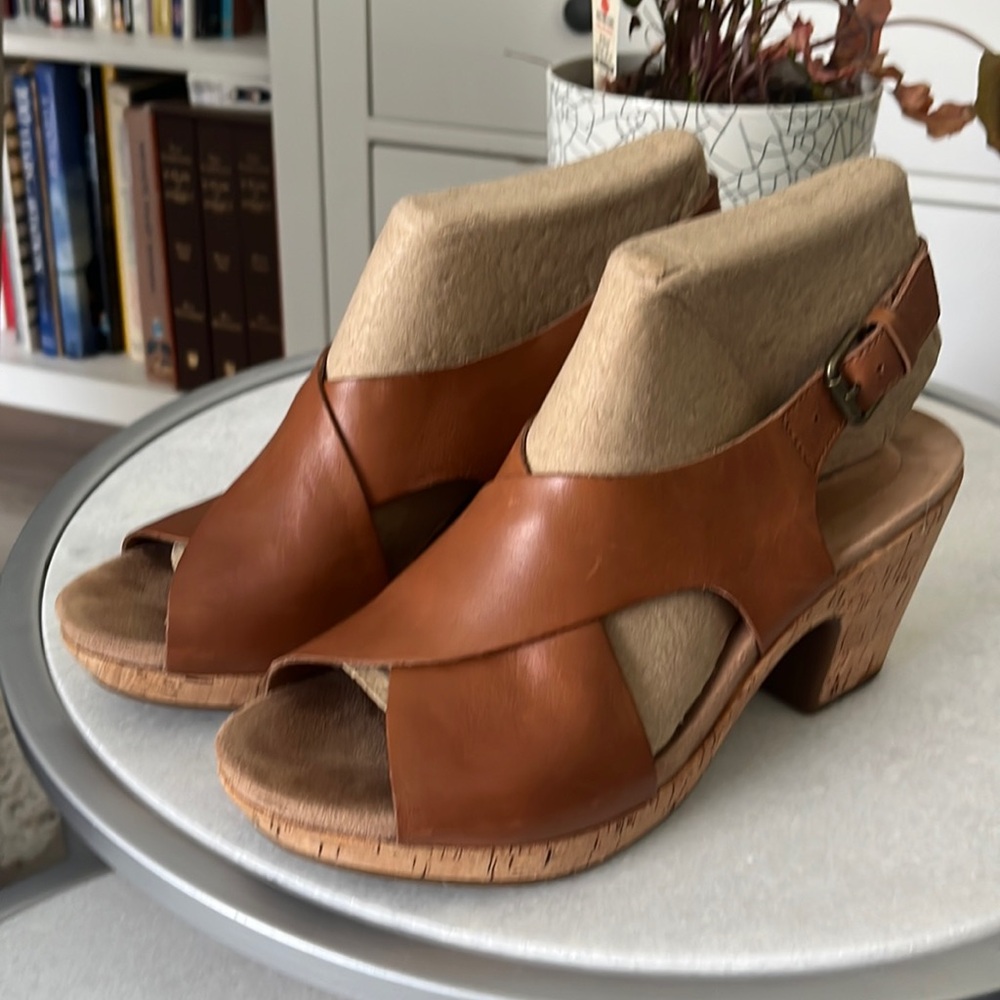 Rockport Platform Sandal 7M